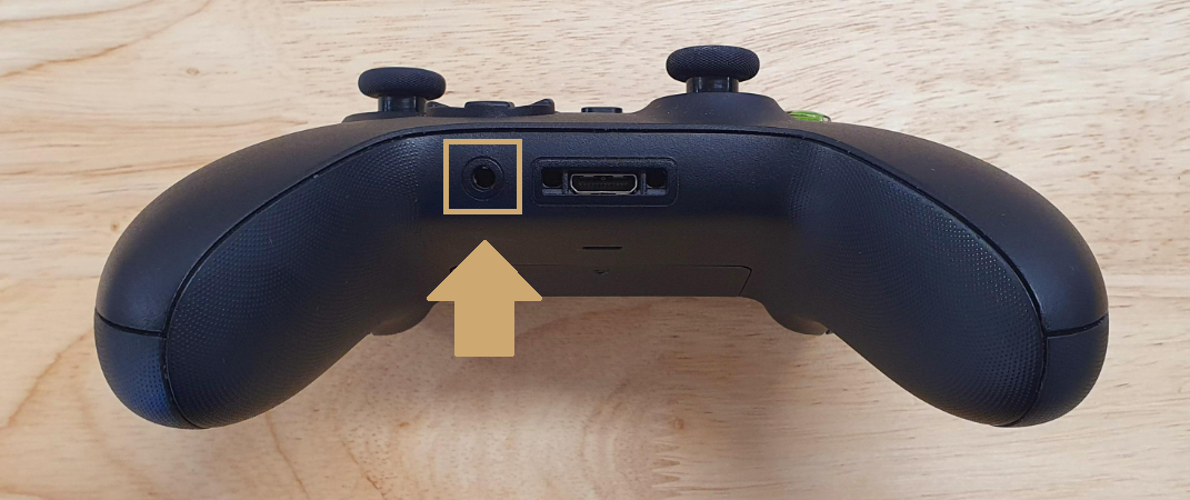 RØDECaster Pro connected to an Xbox controller